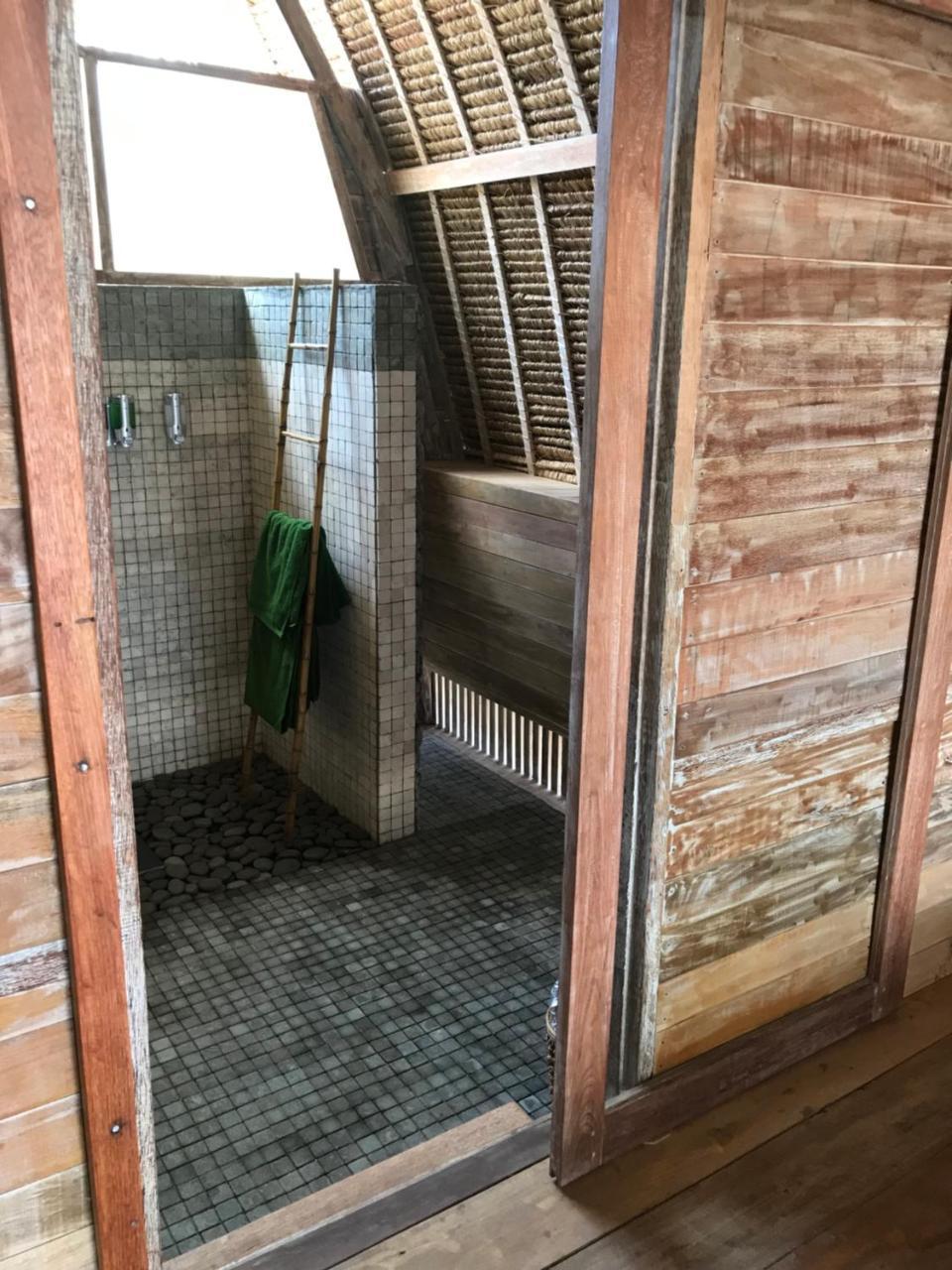 Hotel Alam Karang Gili Gede Exterior foto